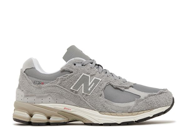 NB 19O6 2002R Protection Pack Slate Grey – лимитирани маратонки с премиум материали и изчистен дизайн